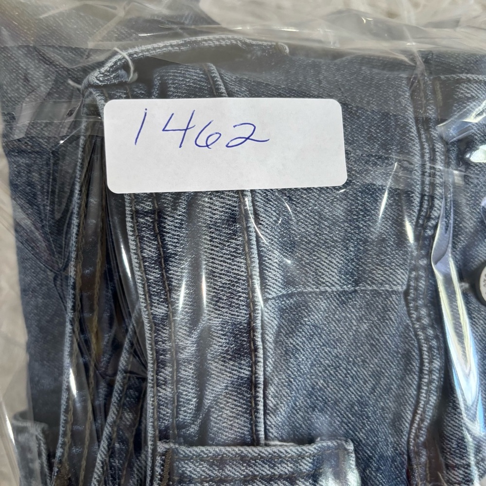 KanCan Women’s Avery Straight Leg Cargo Jeans Size 3/25 Medium Wash Pockets - Picture 8 of 8